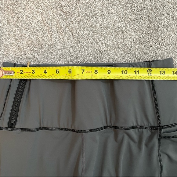 Dene Adams Women's Size 28 x 26 Concealed Carry Tactical Leggings Gray/Black - Picture 6 of 13